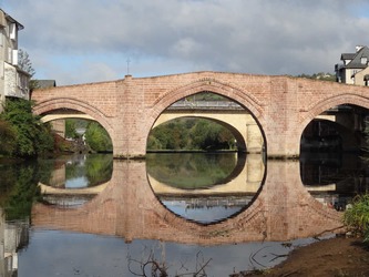 Le Vieux Pont roman à Espalion